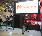 Стенд Falcon Eyes.